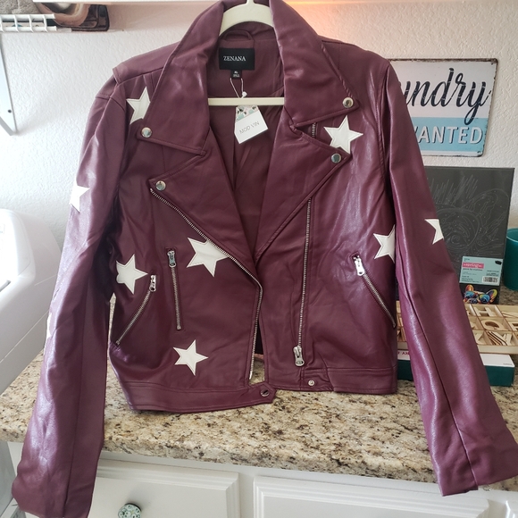 VEGAN LEATHER STAR PATCH MOTO JACKET - Picture 4 of 4